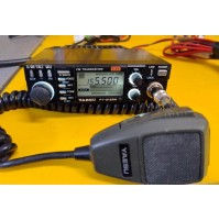 YAESU FT-212 VHF VEICOLARE OTTIMO STATO CON ILLUMINAZIONE  DISPLAY  LED BIANCHI