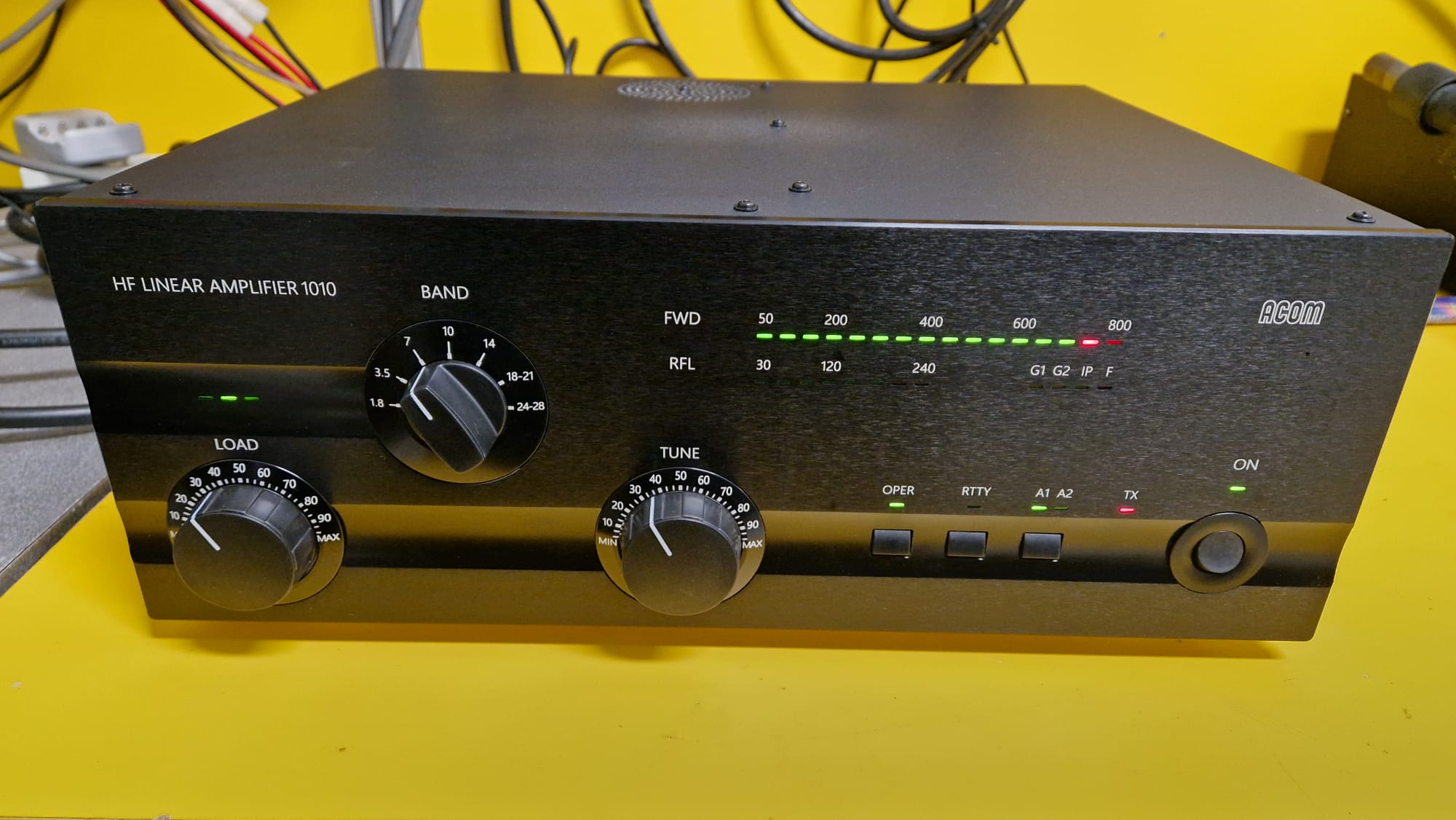 ACOM 1010 AMPLIFICATORE LINEARE HF 800w - PARI AL NUOVO - UNICO PROPRIETARIO - VALVOLE 100%