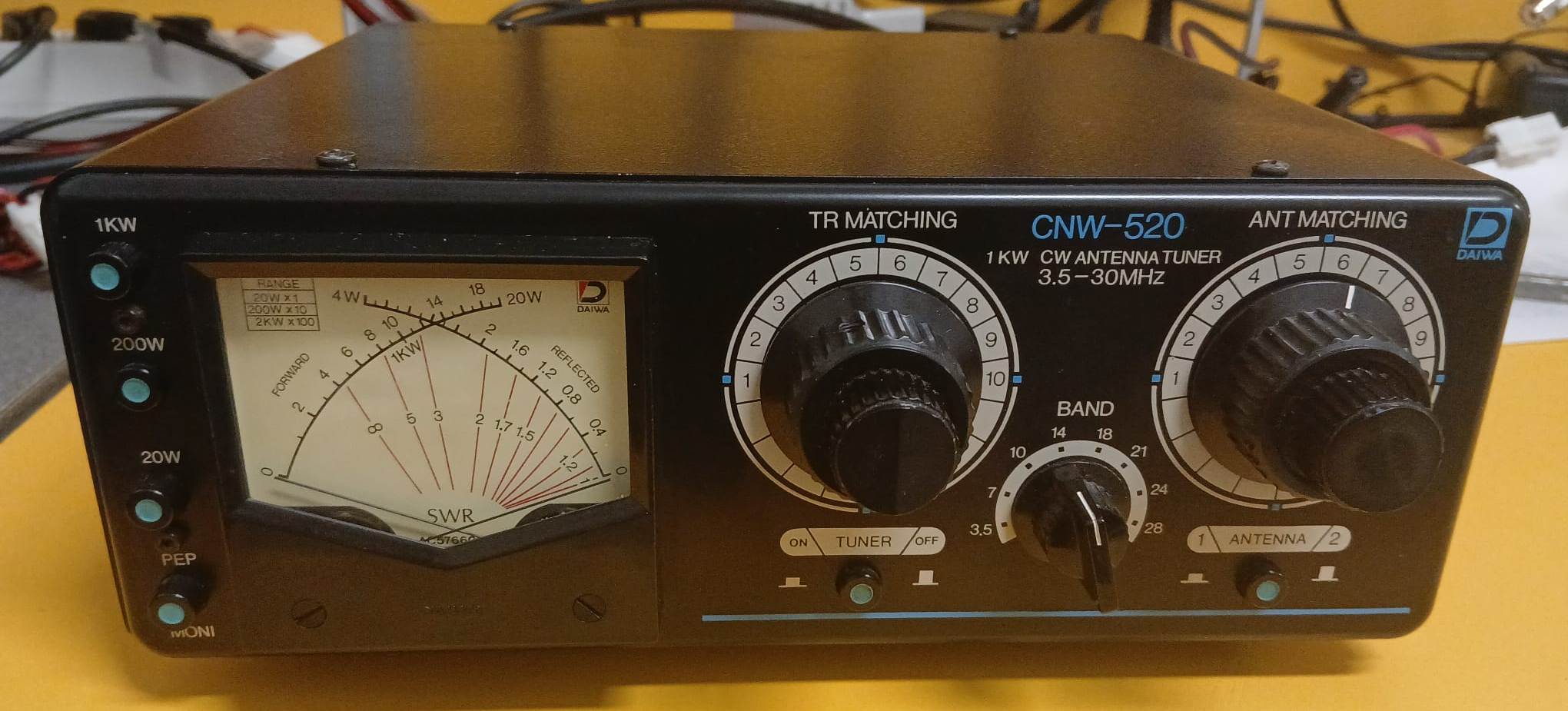 DAIWA CNW-520 ACCORDATORE DI ANTENNA MANUALE 3,5-30MHZ 1KW - RARISSIMO