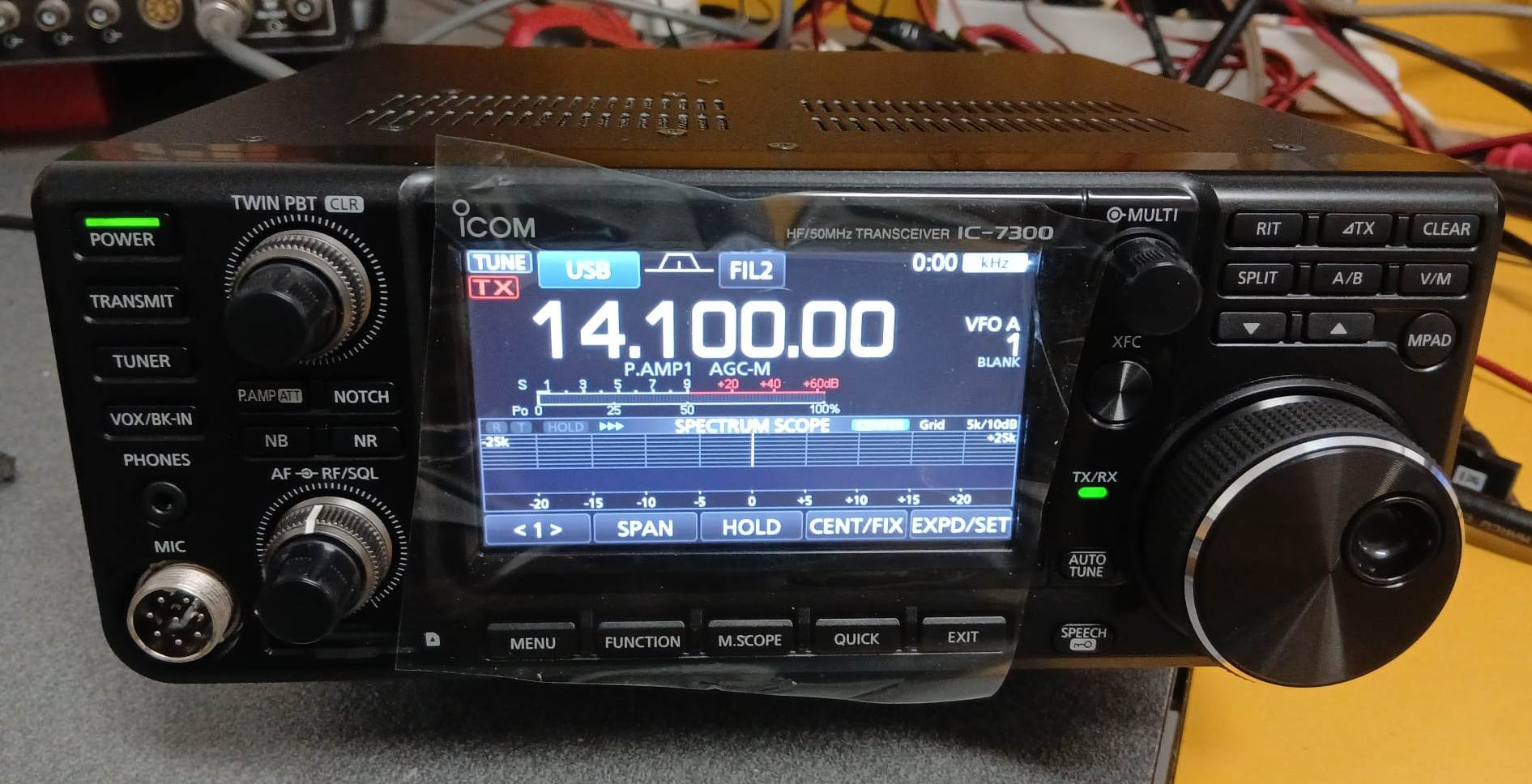 ICOM IC-7300 HF/50MHZ UNICO PROPRIETARIO LOCALE - REALMENTE PARI AL NUOVO