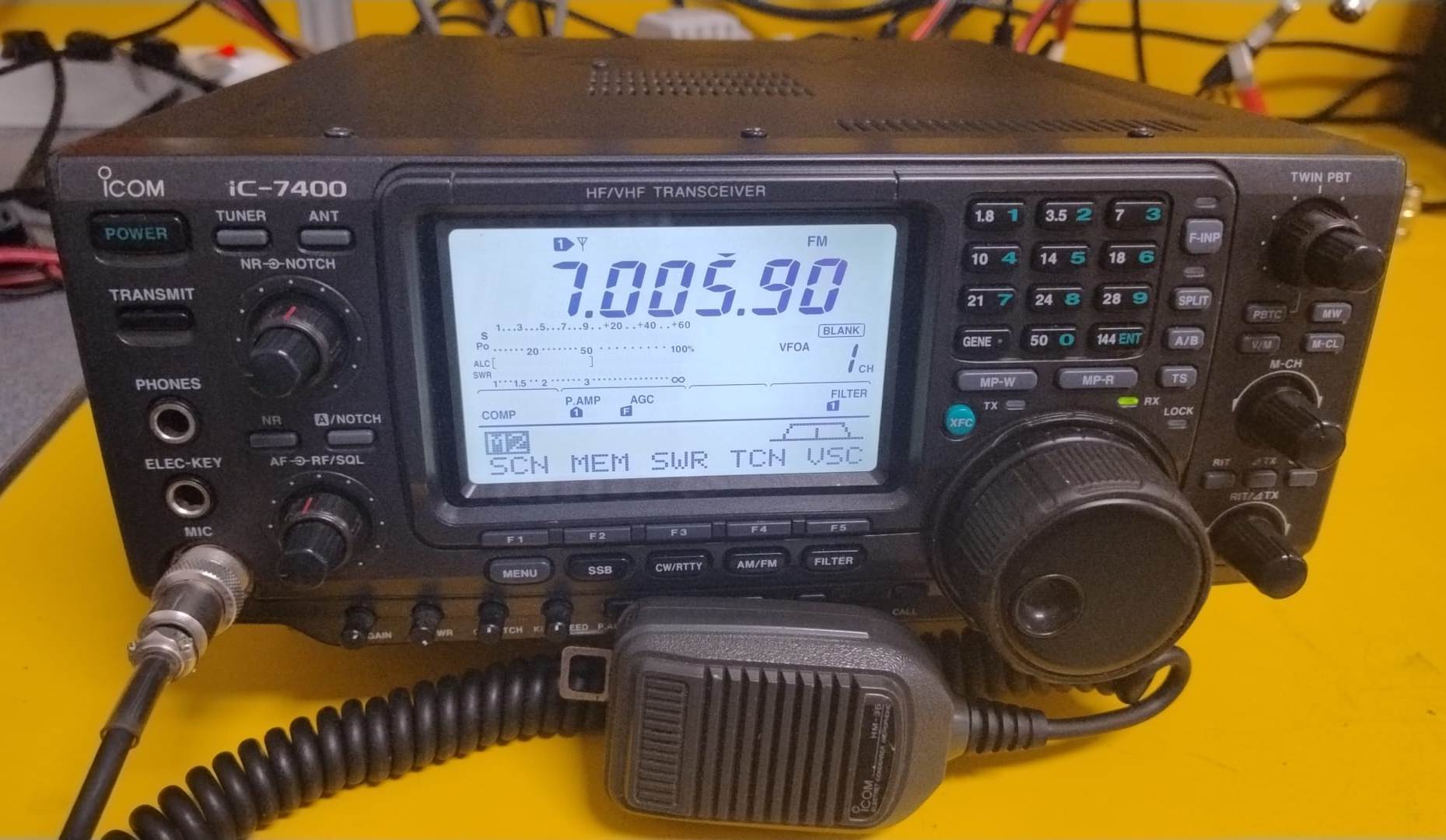 ICOM IC-7400 HF/VHF ALL MODE - PARI AL NUOVO - GIA' APERTO DI BANDA - IMBALLO ORIGINALE