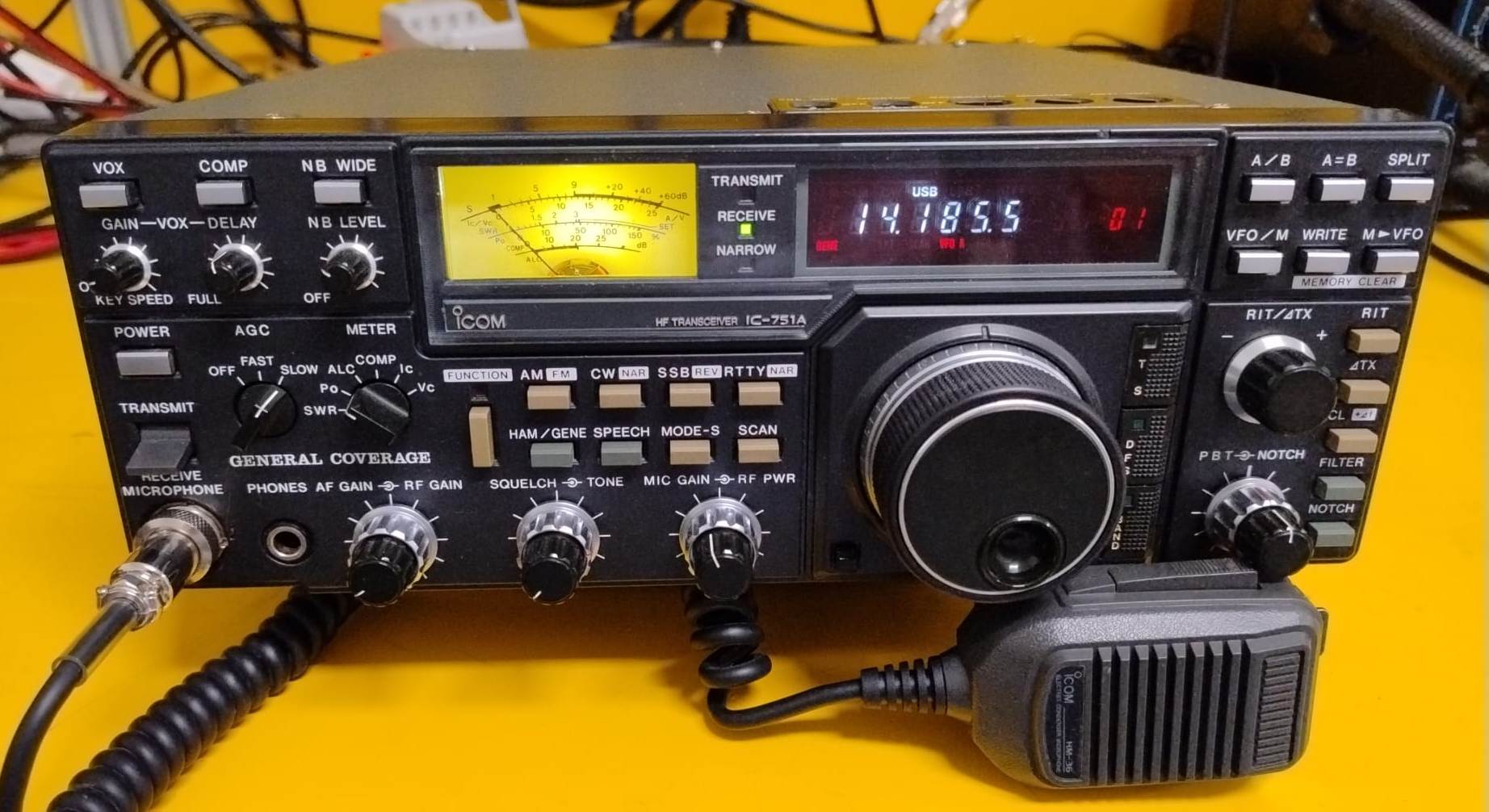 ICOM IC-751A RTX 0-30MHZ ALL MODE - QUASI PARI AL NUOVO, CON ALIMENTATORE ENTROCONTENUTO.
