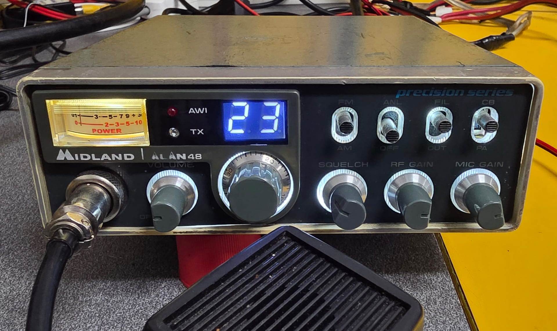 MIDLAND ALAN 48 OLD CON MODIFICA PREASCOLTO E MODIFICA CANALI ALTI SU FM