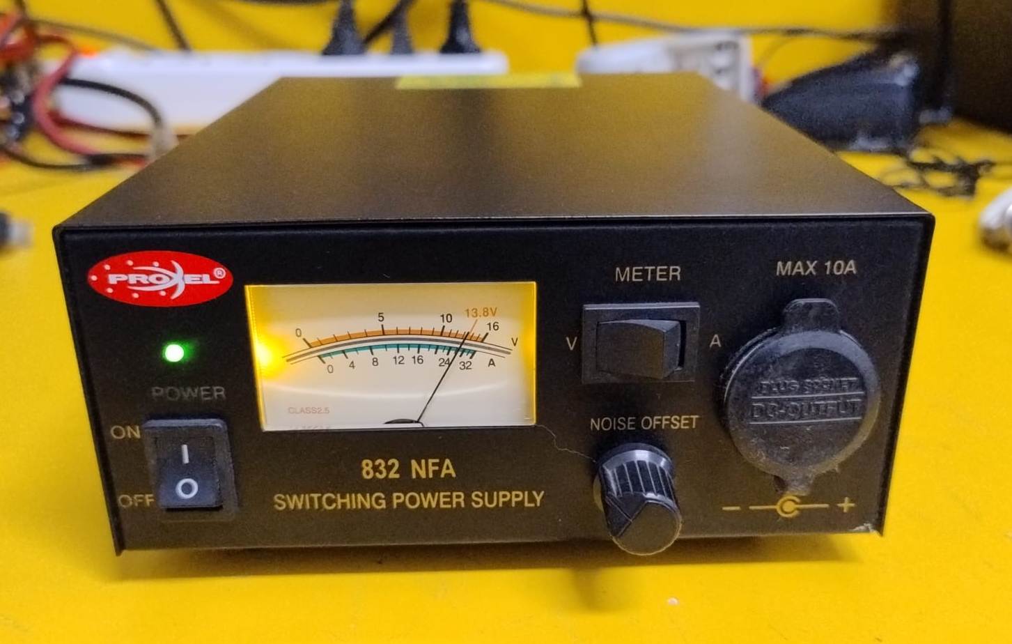PROXEL 832 NFA ALIMENTATORE SWITCHING 30A 13,8V - OTTIMO STATO