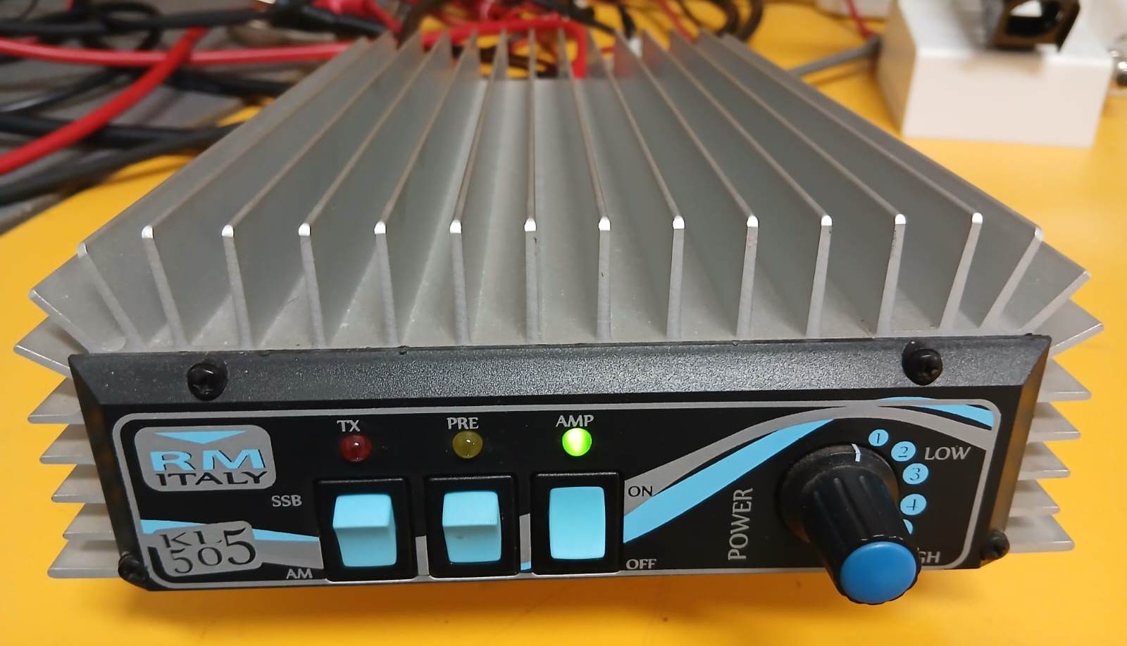 RM KL-505 AMPLIFICATORE LINEARE 1,8-30MHZ 230W - 12V - PERFETTO STATO