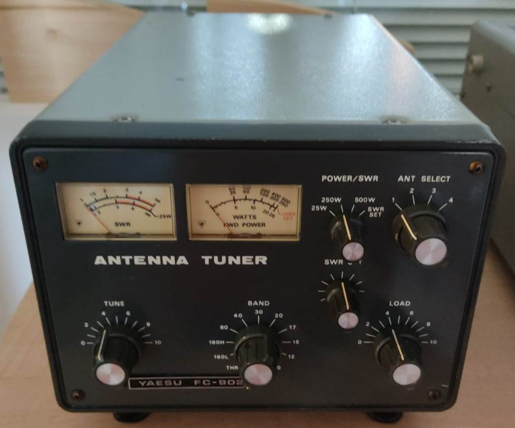YAESU FC-902 ACCORDATORE DI ANTENNA 500W 4 INGRESSI ANTENNA