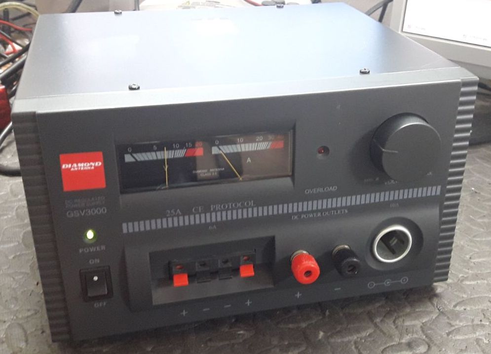 DIAMOND GSV3000 ALIMENTATORE 25A A TRASFORMATORE CLASSICO