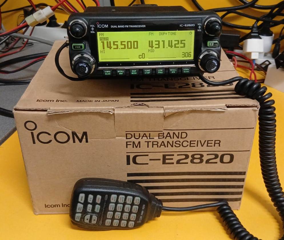 ICOM IC-E2820 VHF/UHF CON MODULO D-STAR E UT123 PERFETTO STATO